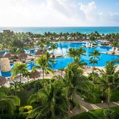 2BD Grand Luxxe - 40% flat off on Last Minute Booking