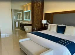 Luxury at its Best - Imagen 4