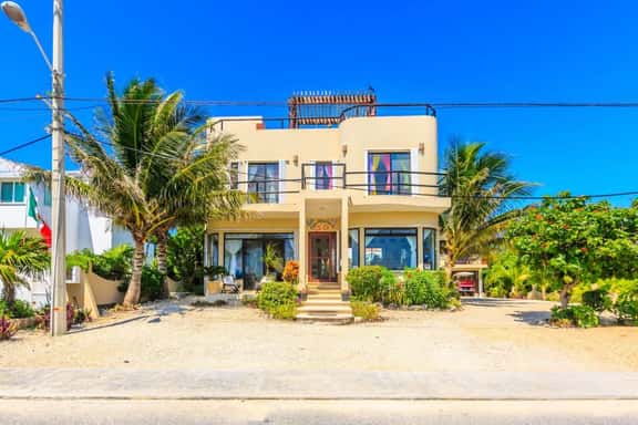 Fantastic 3 Bedroom House with Pool in Punta Sur - Image 1