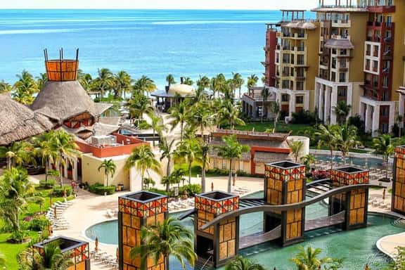 2BD Del Palmar Cancun Oceanview, Pool & Resort - Image 1