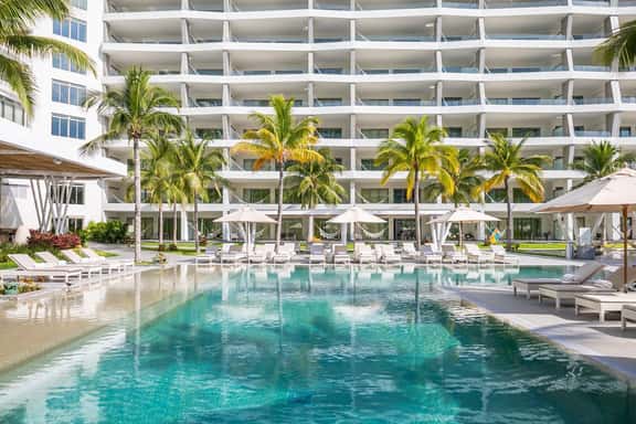 2BD Oceanview Suite Garza Blanca Cancun - Image 1