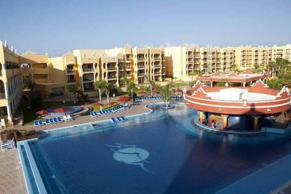 2BD Royal Haciendas: Pool, Resort & Ocean Views - Image 5