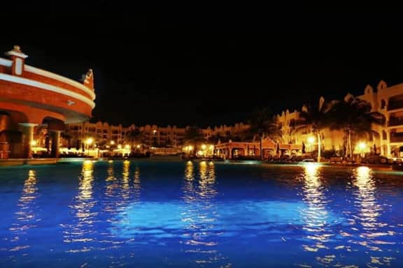 2BD Royal Haciendas: Pool, Resort & Ocean Views - Image 3