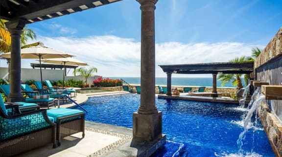 dream beachfront getaway in Novaispania - Imagen 1